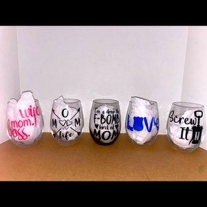 5 Stemless wine glasses